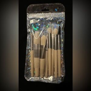 8 piece Cosmetic Brush Set (Tan)
